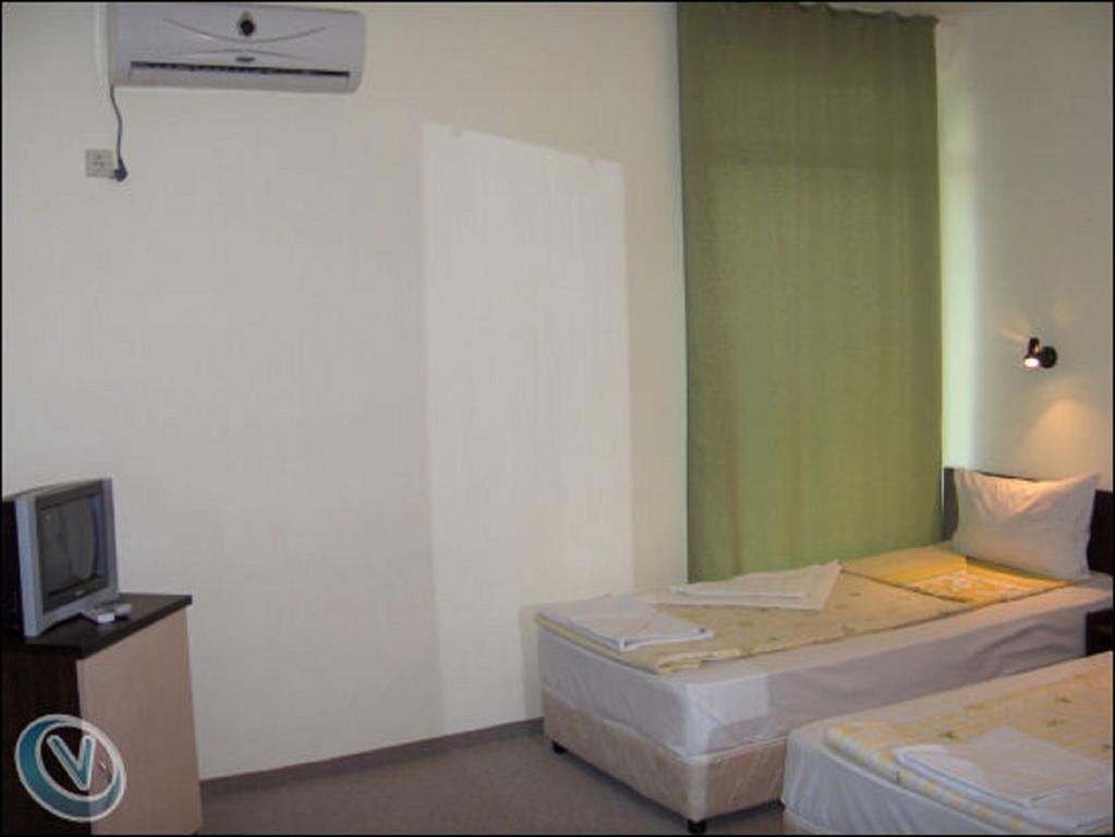 Family Hotel Phoenix Kiten Rum bild